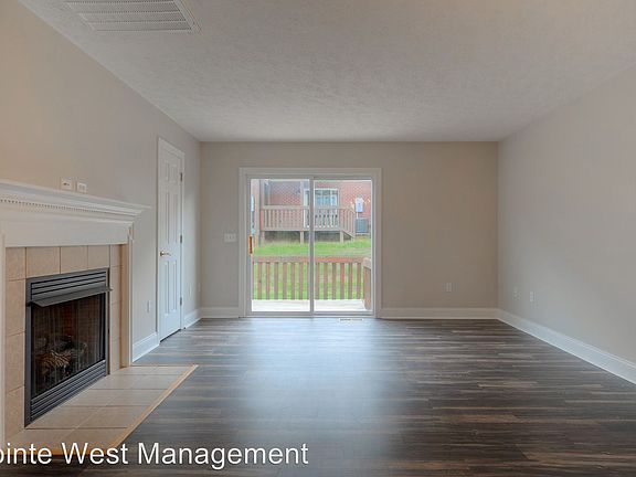 4th image of 790 Oaktree Blvd
