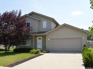 2212 Basswood Rd, Joliet, IL 60432