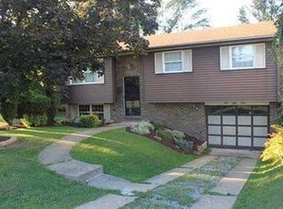 453 Ridge Ave, Springdale, PA 15144
