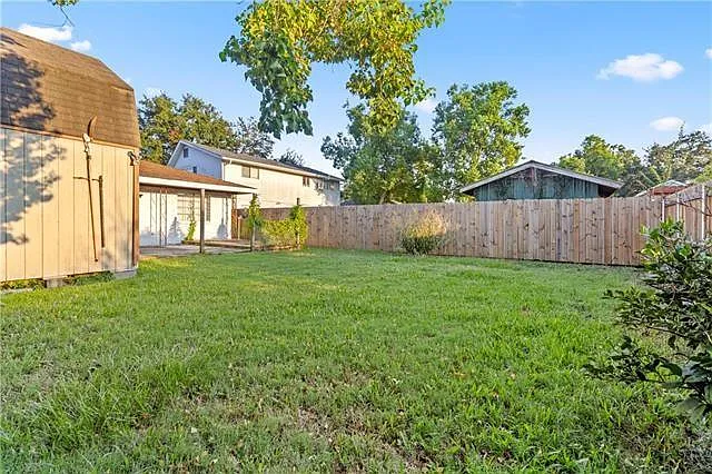 1609 Taylor St — Photo 11