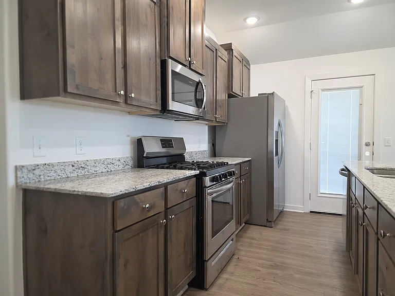 706 W Loren Dr #B — Photo 6