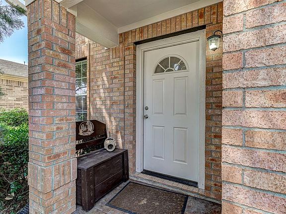 5th image of 4815 King Hallow Ln