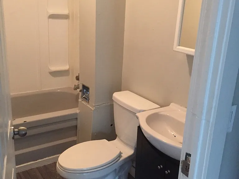 852 Retallack St — Photo 5
