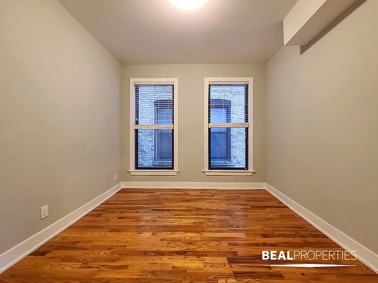 641 W Oakdale Ave #3 — Photo 8