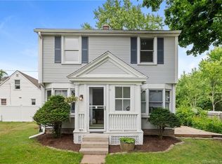 213 Autumn St, Manchester, CT 06040