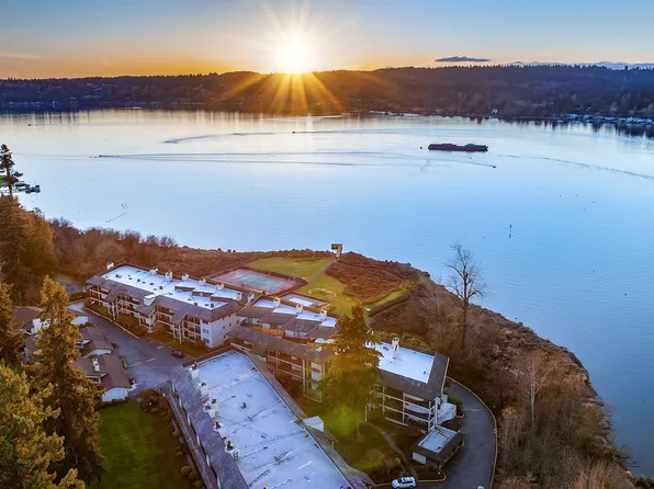 16925 Inglewood Road NE #B206, Kenmore, WA 98028