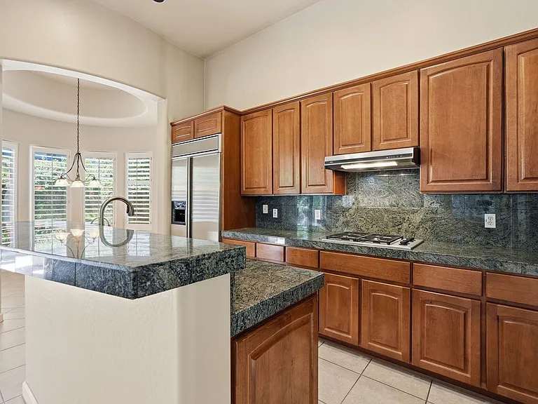 7369 E Del Acero Dr — Photo 18