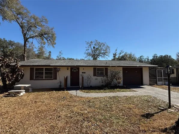 4404 Areca Palm Dr, Zephyrhills, FL 33541