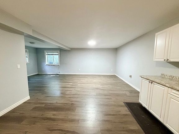 3rd image of 31 Alfred St #1C