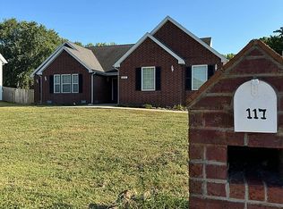 117 W Moonlight Valley Dr, Ash Grove, MO 65604