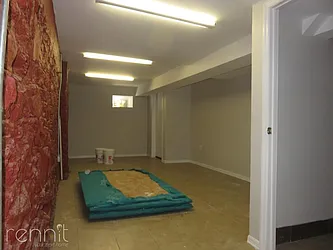 Rented by Rennit Inc.