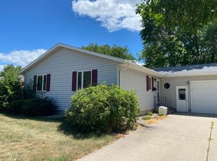 509 Elaine Ave, Marshall, MN 56258