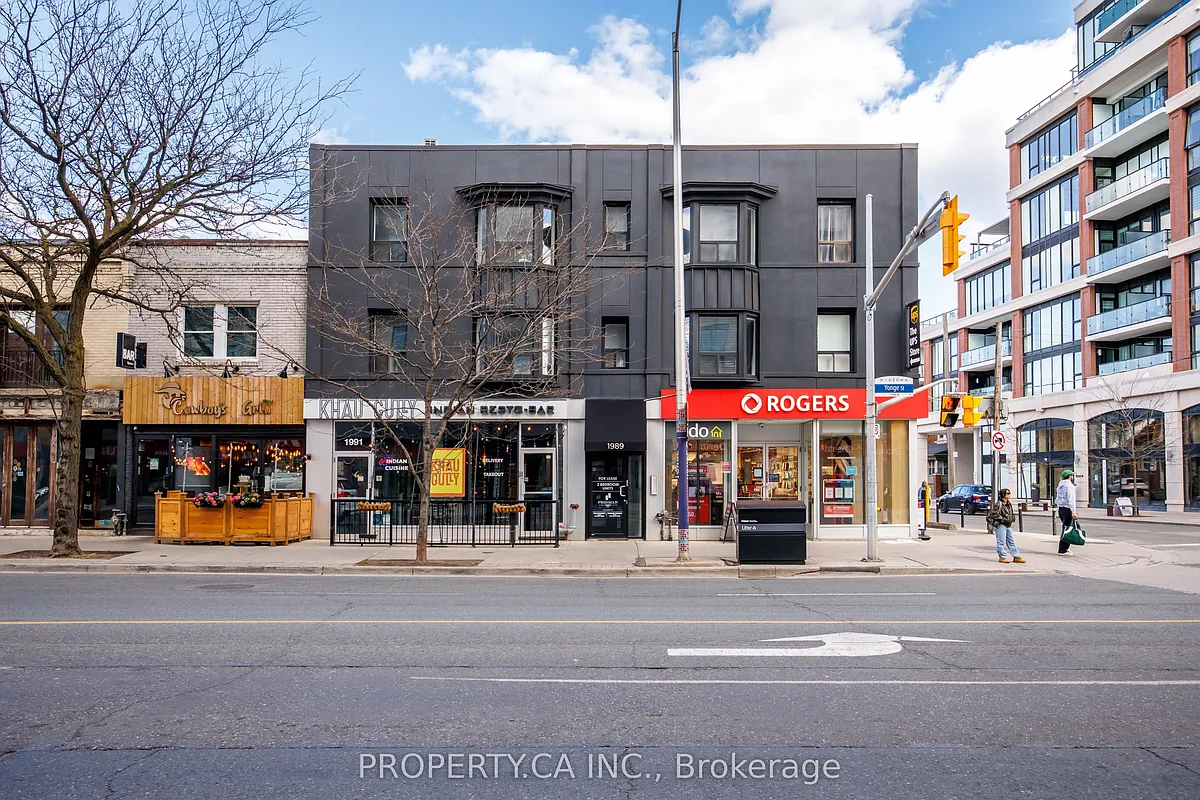 Building Photo - 1989 Yonge St #203