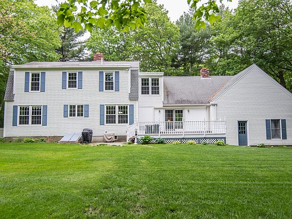 2nd image of 9 Golden Oaks Dr
