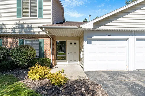 3143 Windcrest Dr NE Photo 1