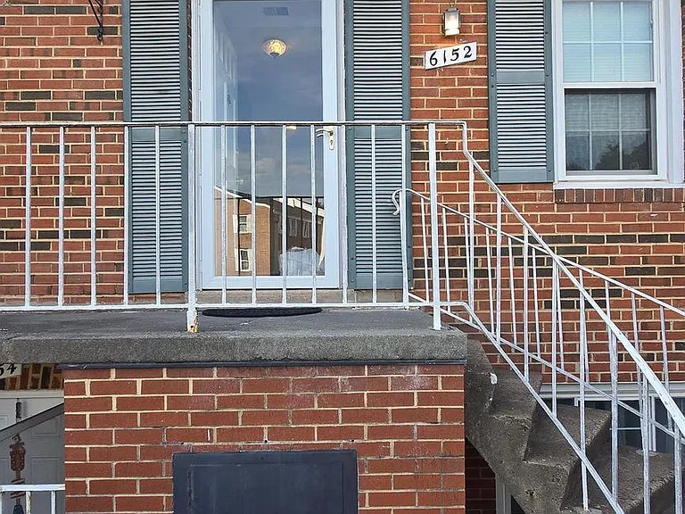 6152 Strasburg Dr — Photo 2