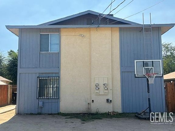 3rd image of 542 D St