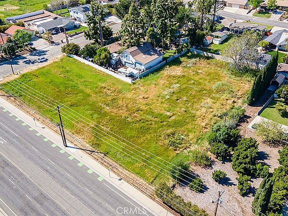 2nd image of 9118 Baseline Rd #6