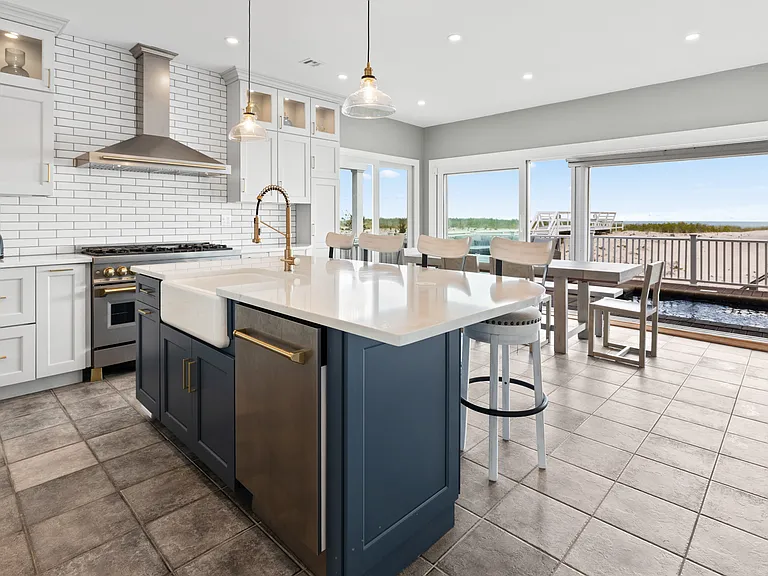 863 Dune Rd — Photo 7