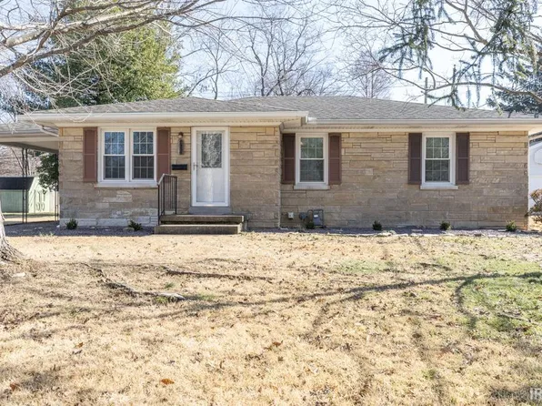 1330 Green Meadow Rd, Evansville, IN 47715