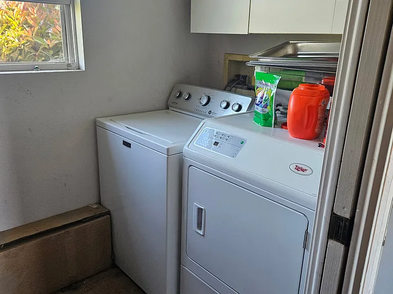 788 Poindexter Ave — Photo 13