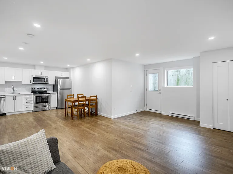 20463 76a Ave — Photo 25