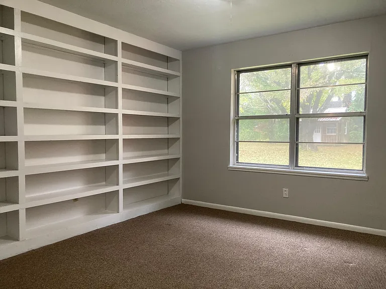 123 E Hoyt Dr — Photo 13