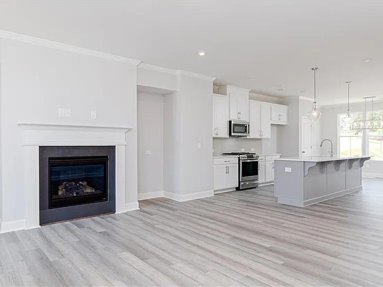 1337 Creekside Cir NW — Photo 5