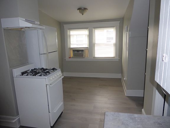 2nd image of 11 Ashton St #3