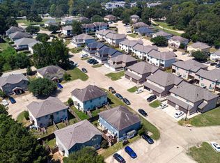 134-136 Sendero Dr, Huntsville, TX 77340