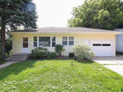 1111 W 5th St, Sioux Falls, SD, 57104