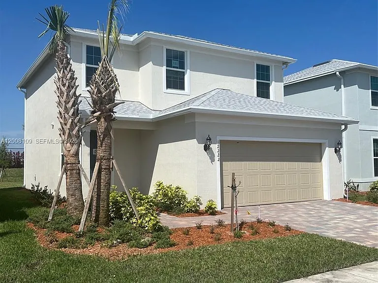 12222 SW Myrtle Oak Dr — Photo 1