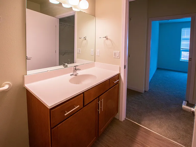 The Landing at 818 — Photo 27