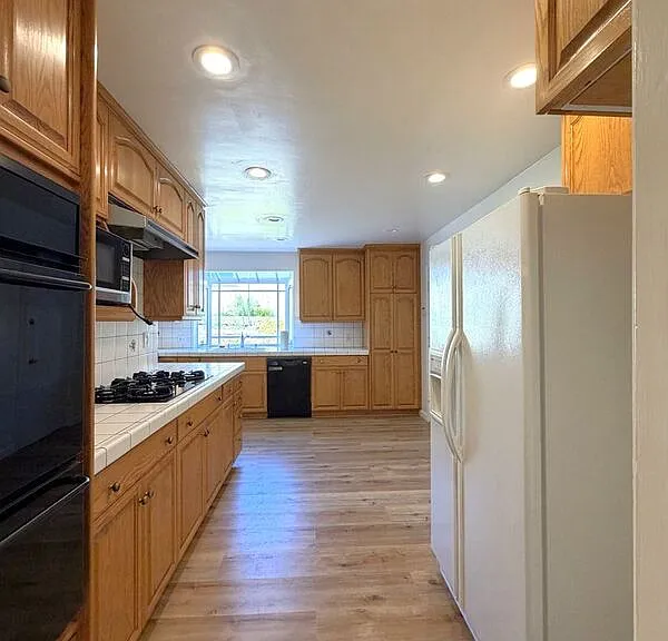 2028 Elberon St — Photo 3
