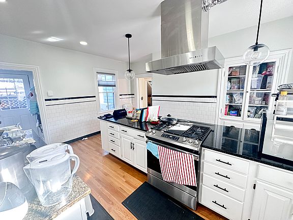 3rd image of 83 Thorndike St