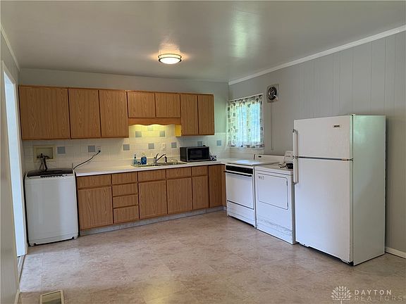 3rd image of 125 Whippoorwill Dr
