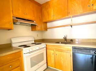 2311 Carlmont Dr APT 7, Belmont, CA 94002