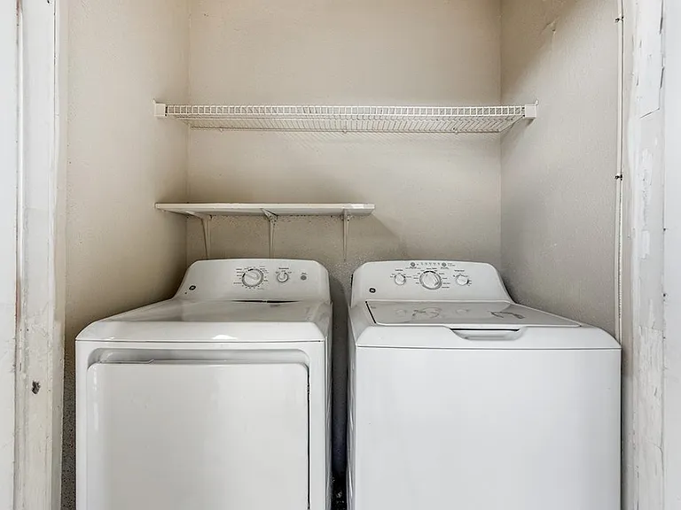 Mission James Place Apartments — Photo 7