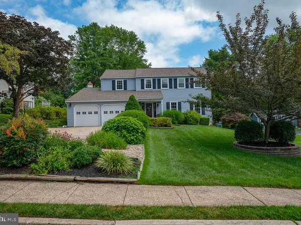 115 Hawthorne Ln, Phoenixville, PA 19460