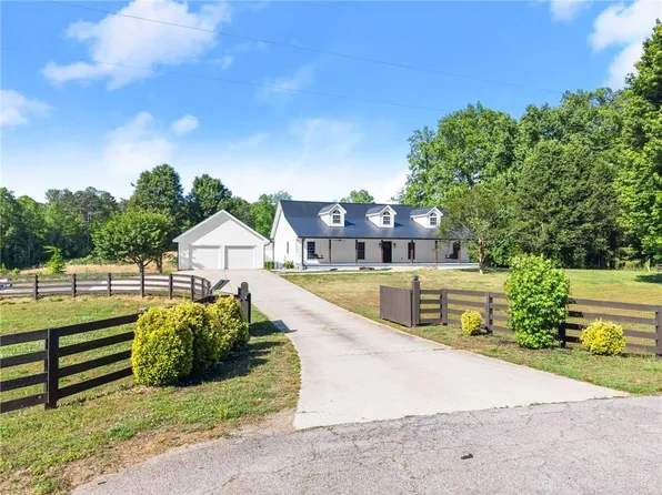 6147 Dahlonega Hwy, Clermont, GA 30527