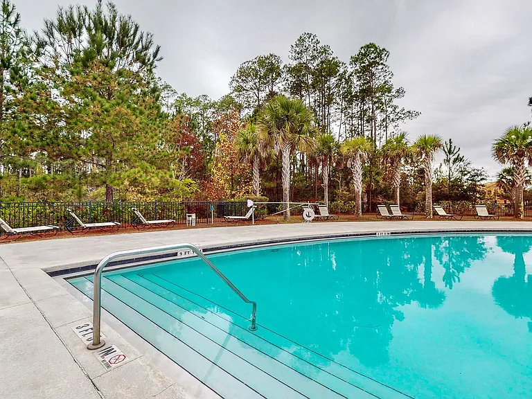 226 Date Palm Ln — Photo 32