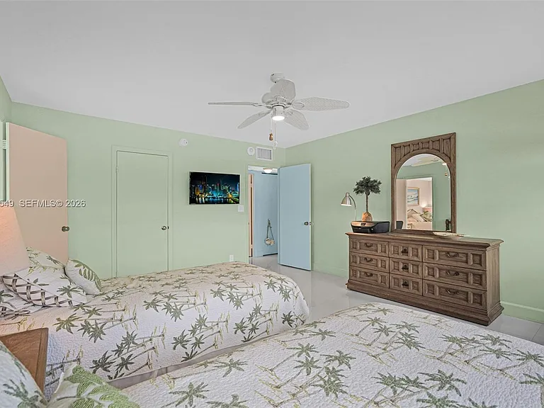 4280 Galt Ocean Dr #2F — Photo 32