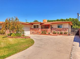 19001 Sylvan St, Reseda, CA 91335