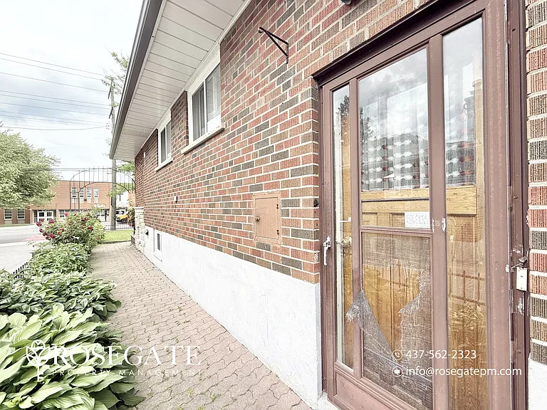 1058 Midland Ave #2A — Photo 13