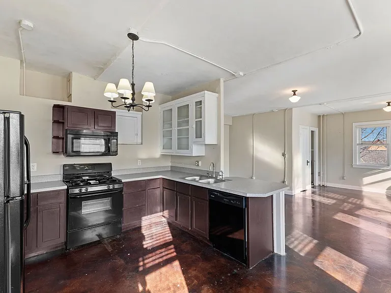 Penn Arts Apartments — Photo 23