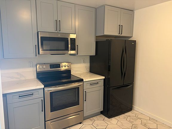 4th image of 3978 Utah St #1
