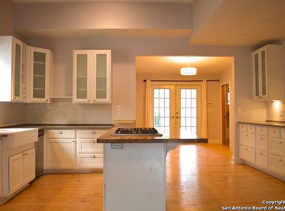 4th image of 223 Florida St