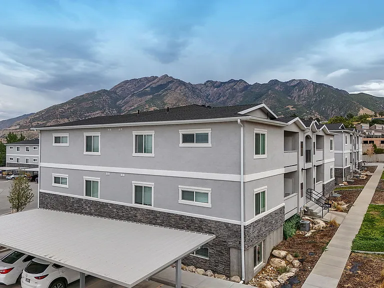 Canyon Heights — Photo 23