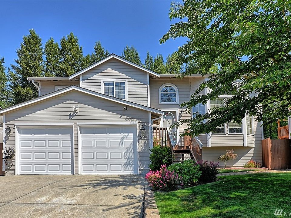 1st image of 5607 125th Pl NE