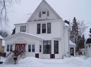 624 E McLeod Ave, Ironwood, MI 49938